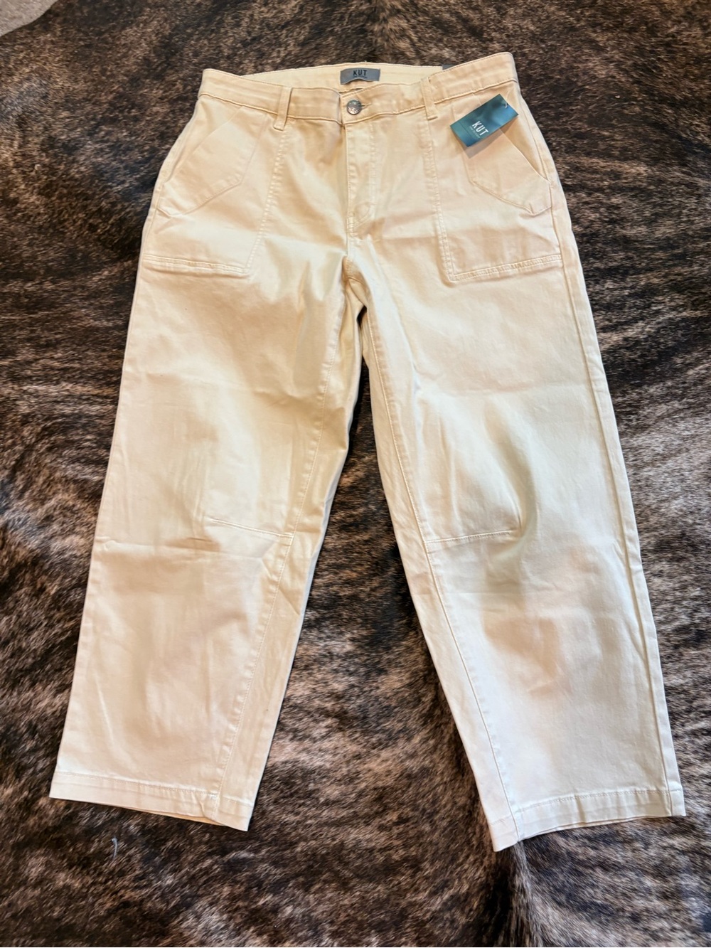 Kut from the Kloth Cream Utility Crop Pants - Ashley Barrel NWT